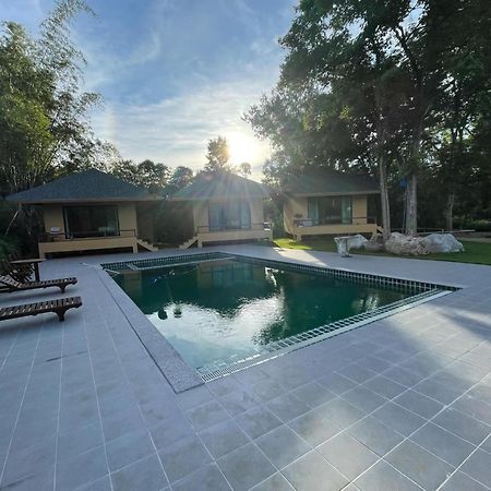 Jindarin Villas Pak Chong Exterior foto