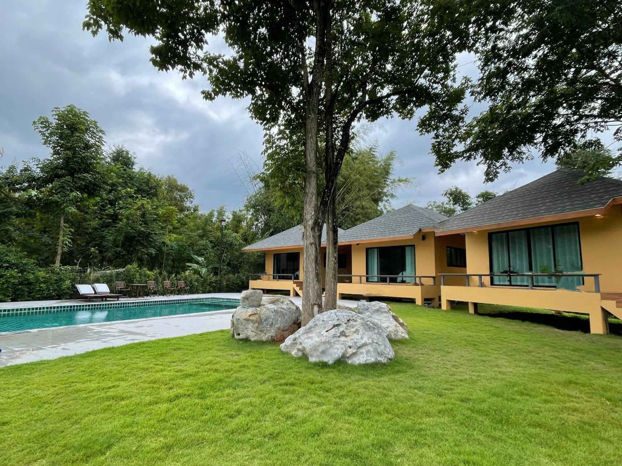 Jindarin Villas Pak Chong Exterior foto